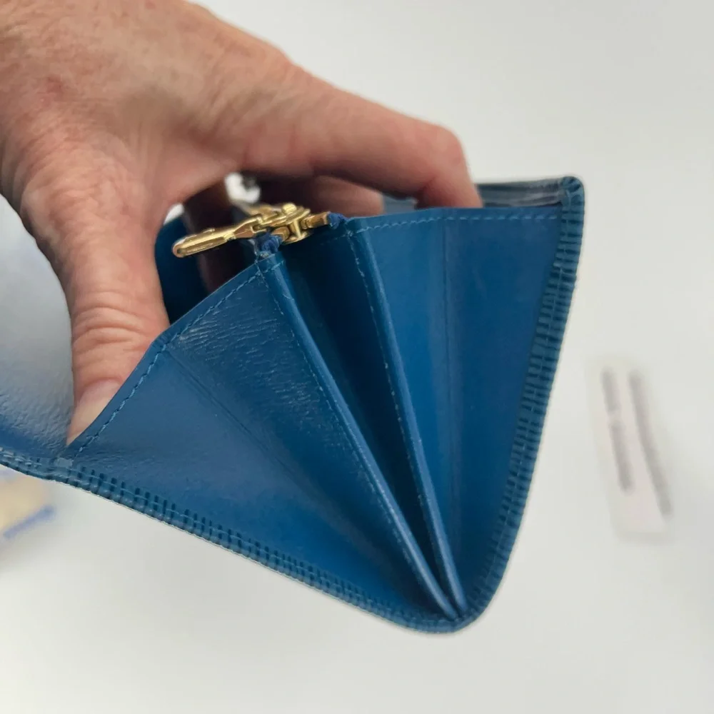 LV Wallet Merytille Blue Epi in Excellent Condition w/Box and Dust Bag!๐ - Picture 10 of 16
